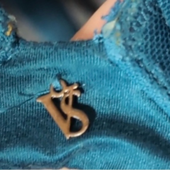 Fabulous by Victoria's Secret plunge bra 36dd - Picture 3 of 4